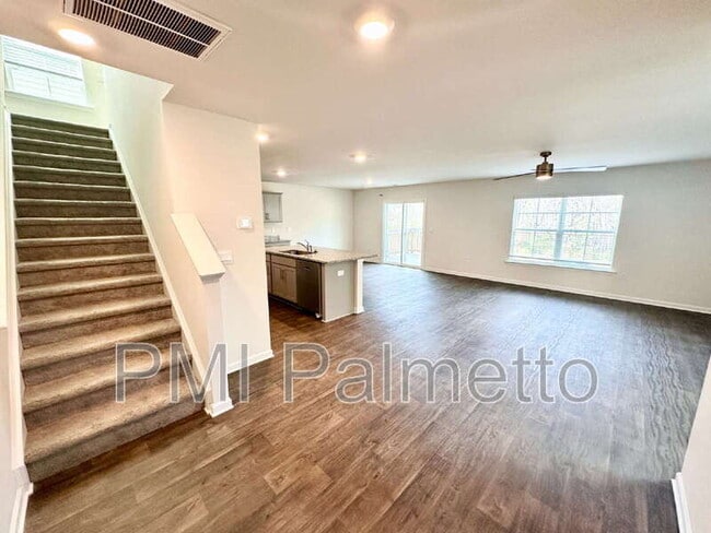 Photo - 412 Delahays Rd