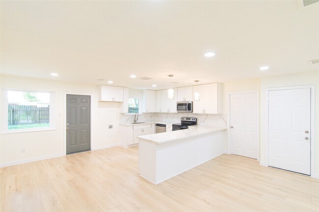 Photo - 13619 Elm Ct