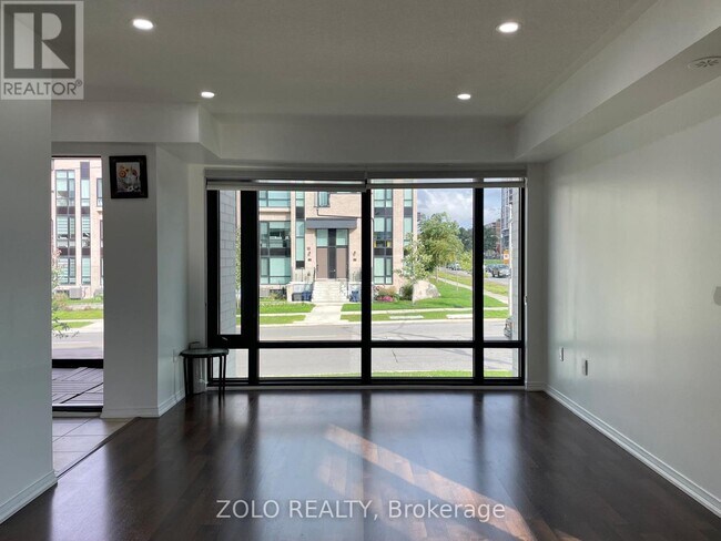 Photo - 130 Widdicombe Hill Blvd