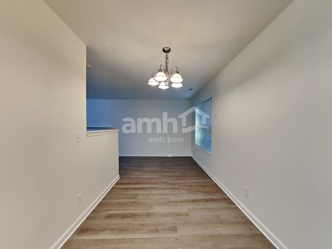 Photo - 132 Drewsbury Dr