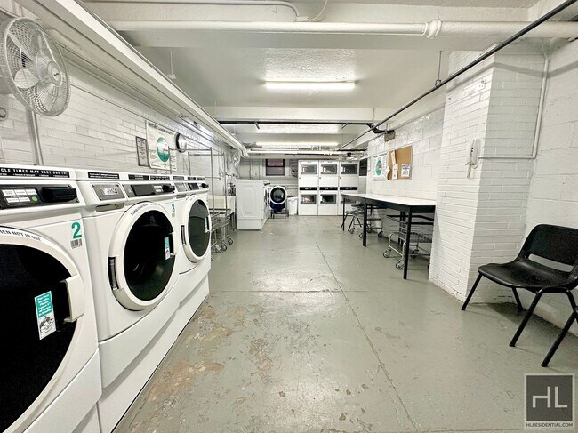 Photo - EAST 38 STREET Unidad 11D