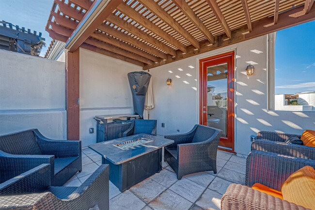 Building Photo - 311 Calle Sevilla Pl