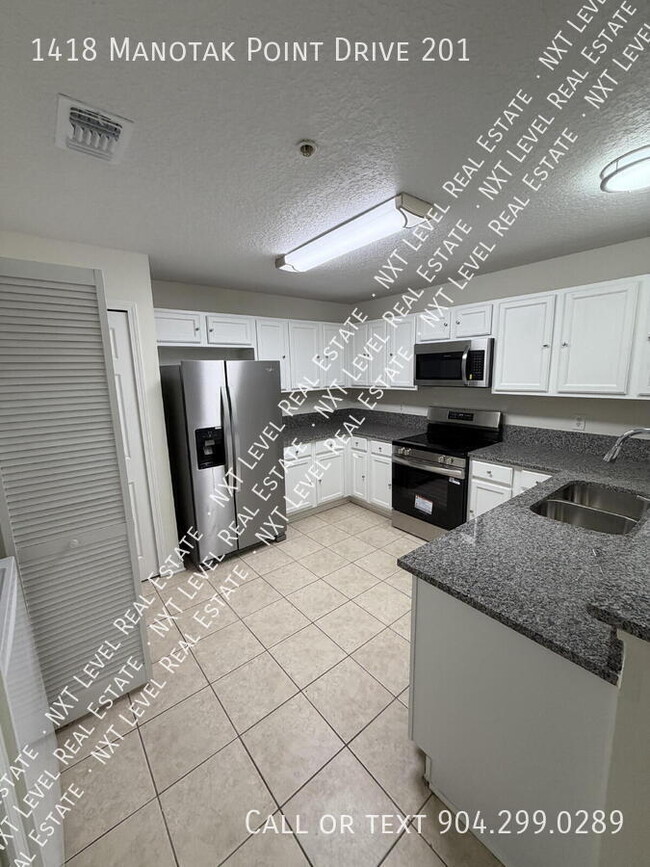 Photo - 1418 Manotak Point Dr