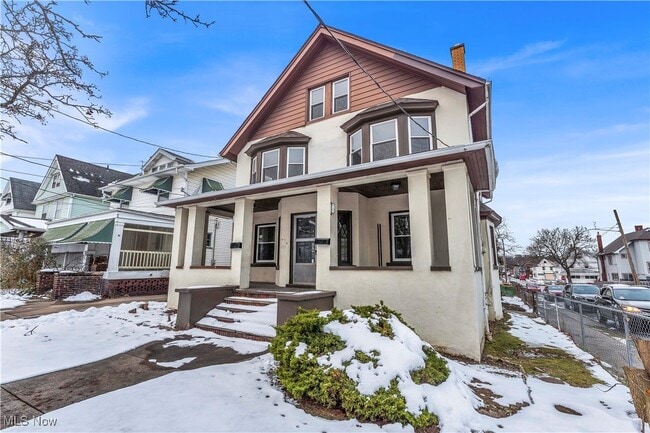 Photo - 4102 Brooklyn Ave Unit 4102/Right