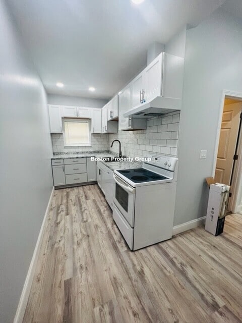 Building Photo - 10 Rice St Unit #1 Rental