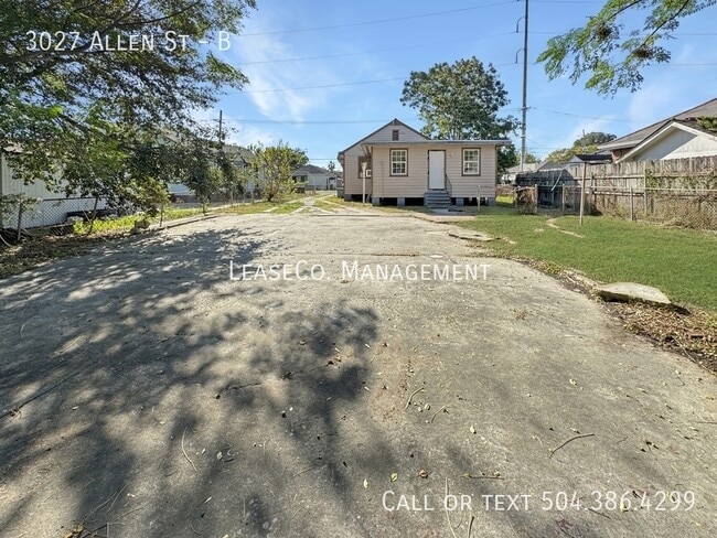 Photo - 3027 Allen St Unit B