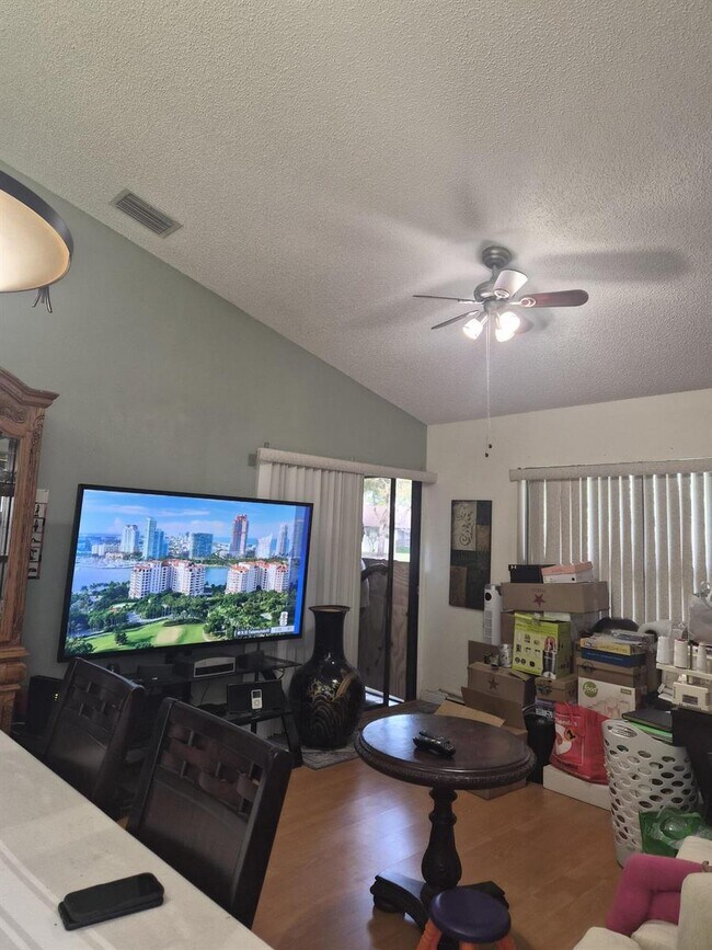 Photo - 80 Via de Casas Norte Unidad 80