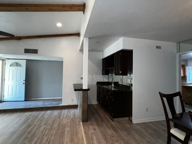 Photo - Peters Colony