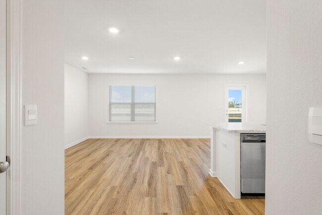 Photo - 5033 Rivergrass Dr