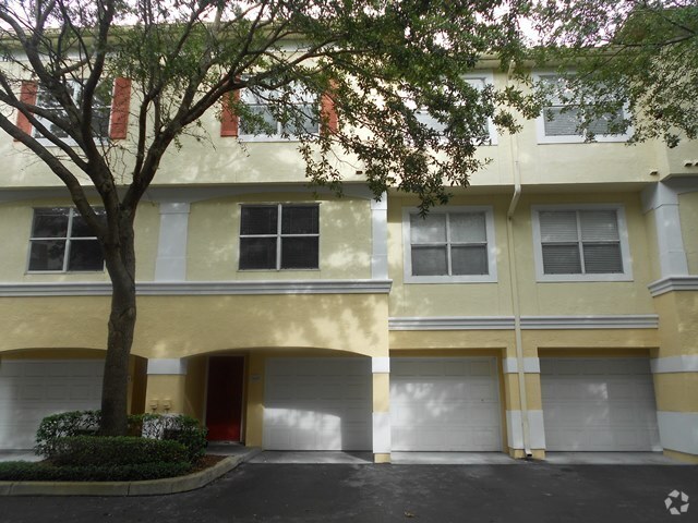 Building Photo - Maitland - 2 Bedroom, 2 Bathroom - $1,795.00 Rental