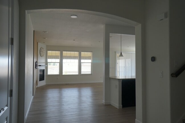 Building Photo - 14034 Hudson Way Rental