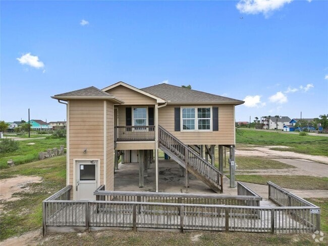 Building Photo - 3702 Hwy 6 Rental