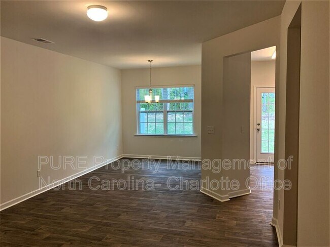 Photo - 6116 Guildhall Ln