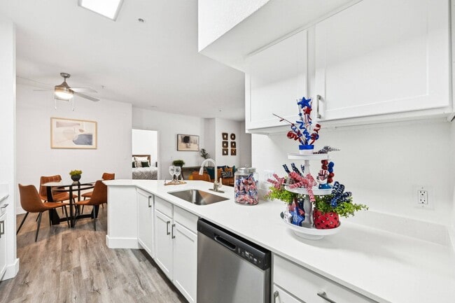 Photo - Stone Cliff Apartments