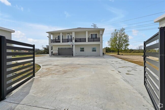 Building Photo - 17102 Heartwood Loop Rental