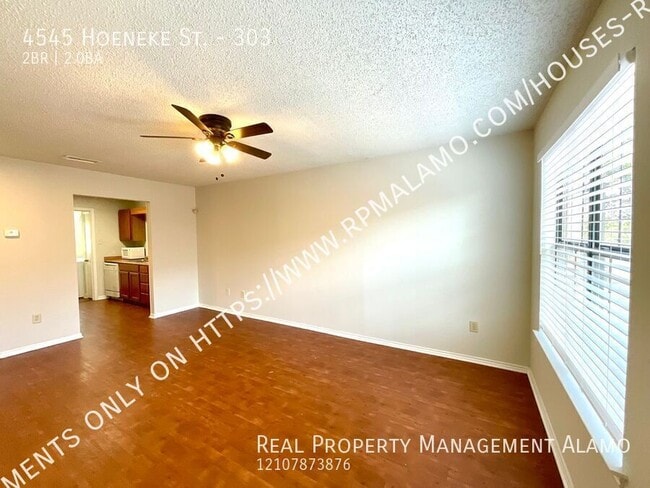 Photo - 4545 Hoeneke Dr Unidad 303