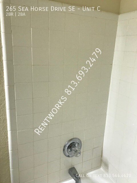 265 Sea Horse Dr SE Unit C