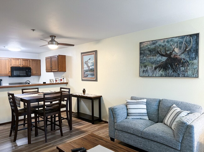 Photo - 380 E 11th Ave