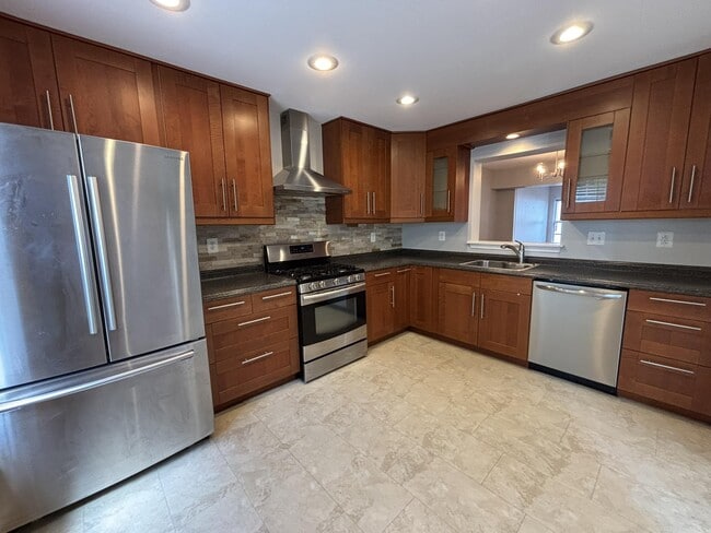 Photo - 4666 Louise St Claire Dr