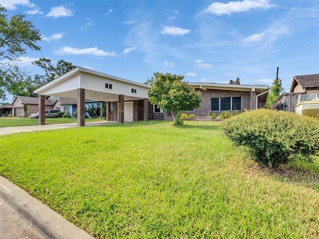 Photo - 5627 Southbrook Dr