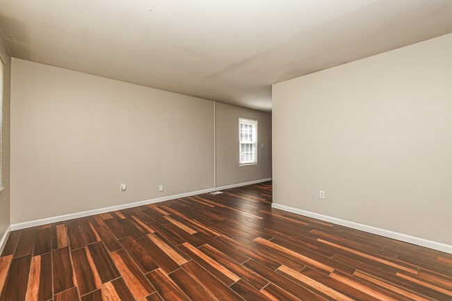 Photo - 1240 Berwald Dr