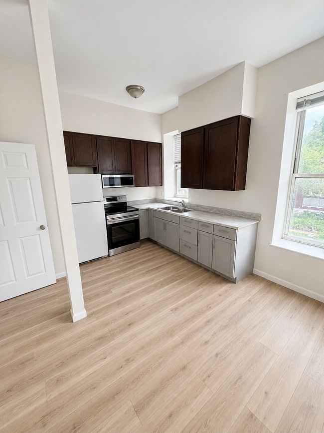 Photo - 4417 Strodtman Pl Unit 2F
