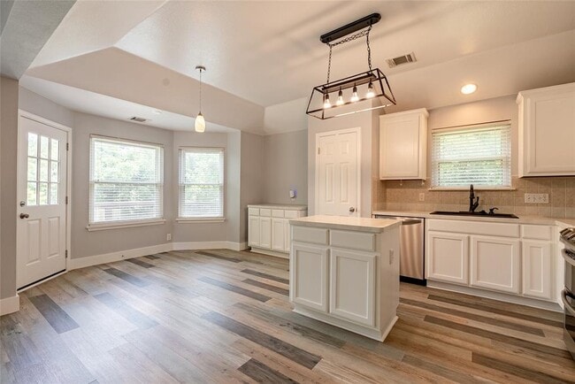 Building Photo - 3018 Rock Rose Pl