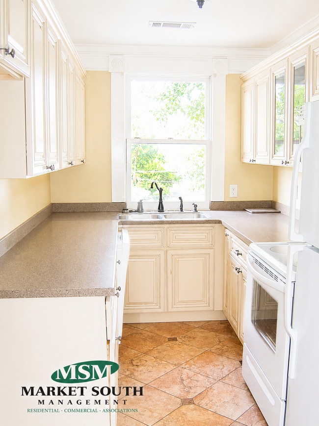 Photo - 540 E Gaston St
