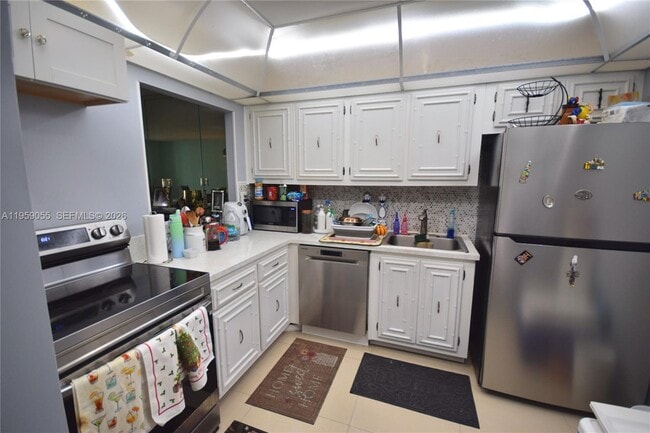 Photo - 800 Parkview Dr Unit 506