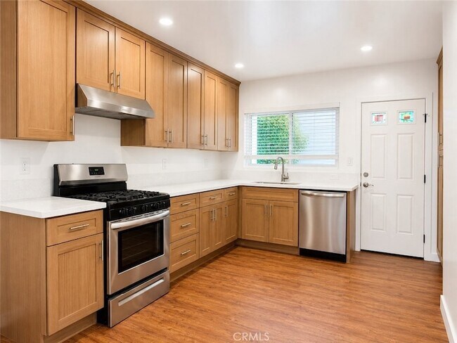 Photo - 15228 Normandie Ave Unit B