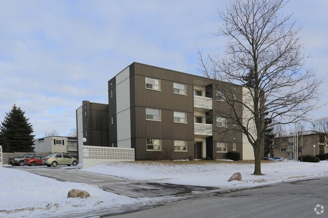 Building Photo - 50 Lorraine Ave Unit 104