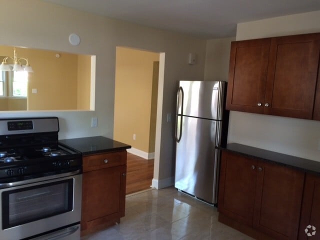 Building Photo - 23 Earl St Unit 2nd fl Rental