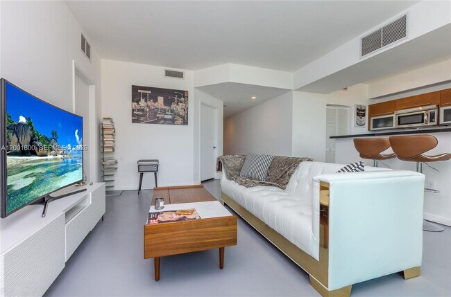 Photo - 244 Biscayne Blvd Unidad 502