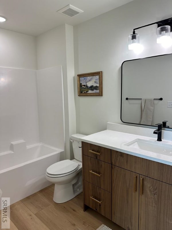 Photo - 1266 Wright Ave