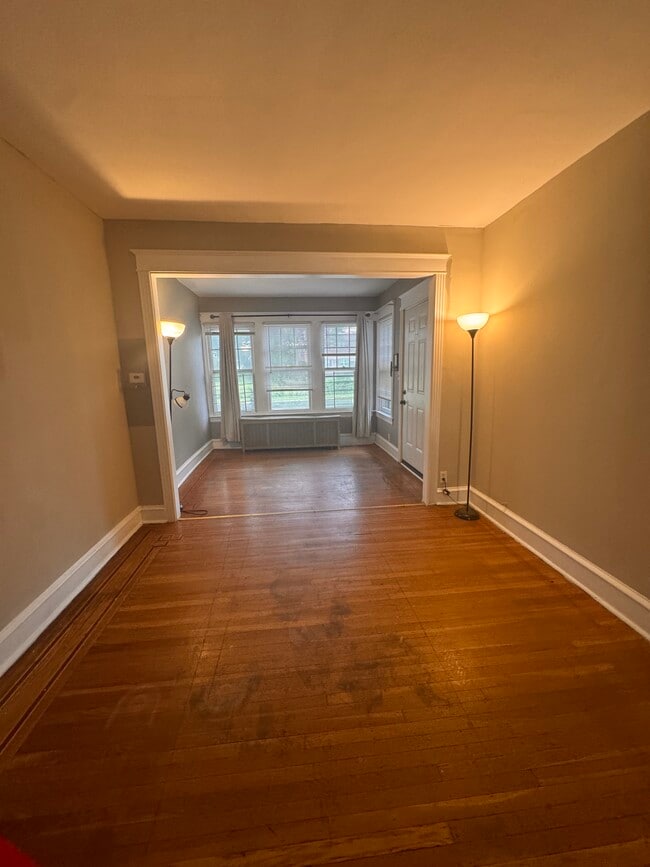 Building Photo - 6055 Frankford Ave Unit A