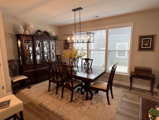 Photo - Modern Luxury Townhouse in Preston Lakes