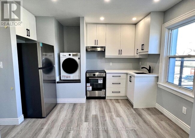 Photo - 16 Nassau St Unit 2