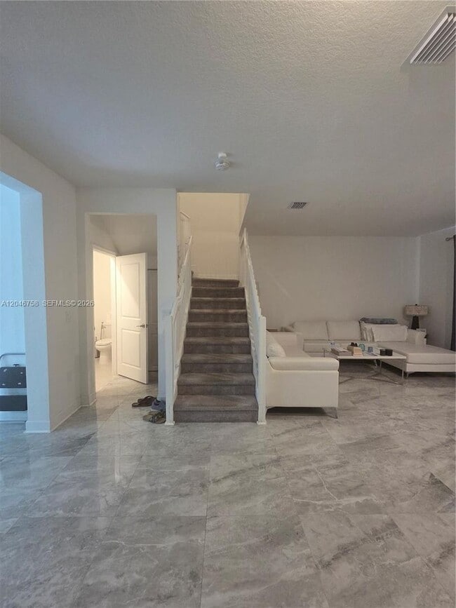 Photo - 21124 NE 8th Ave