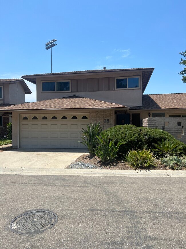 Photo - 600 Sheffield Ct Townhome