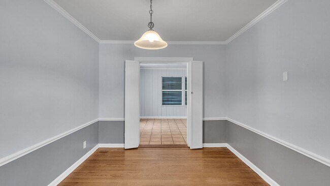 Photo - 2 Bed / 1 Bath with a flex room in Tulsa! ...