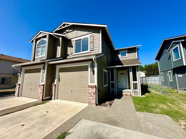 Photo - 2103 Yellowstone St Unit B