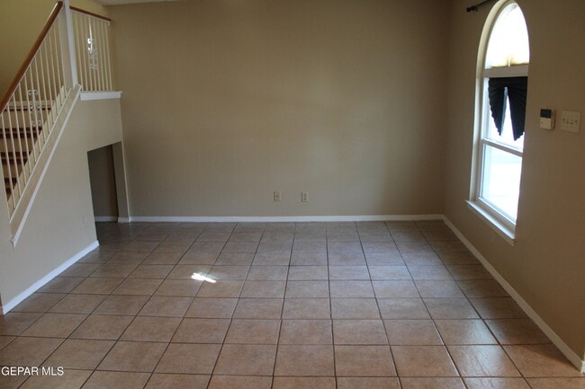 Photo - 6832 Canyon View Ln
