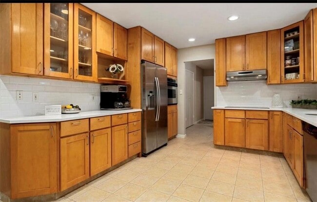 Photo - 240 Plainview Rd