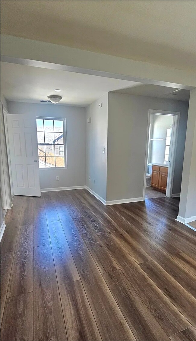 Photo - 129 Main St Unit B