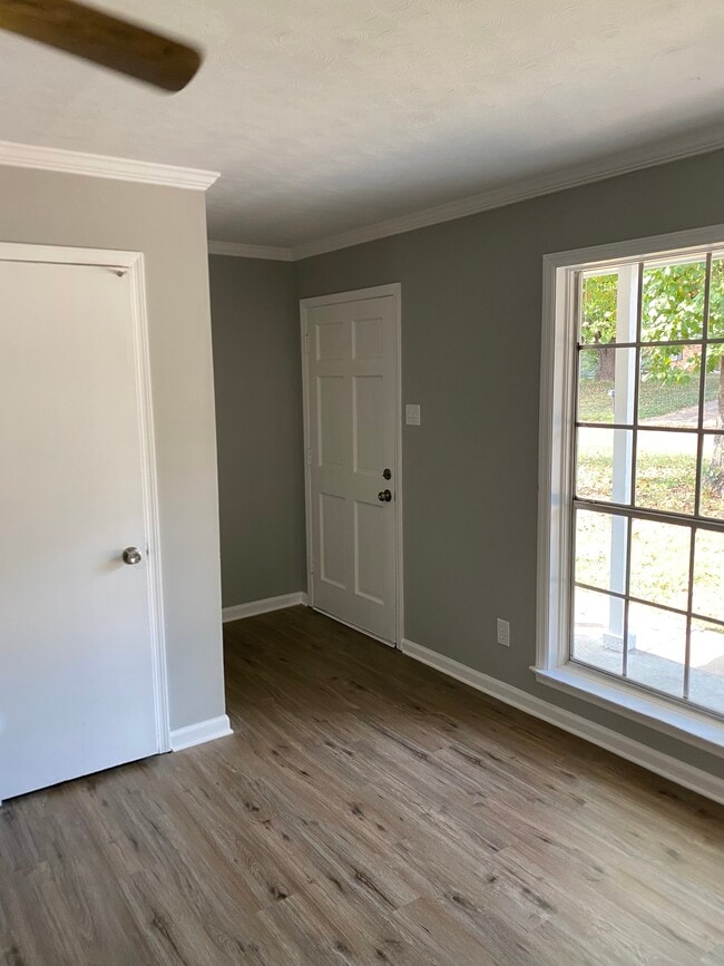 Photo - 1553 Vicksburg Dr