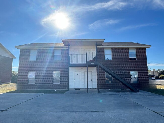 Photo - 1603 Cedarhill Dr Apartamento Unidad # C