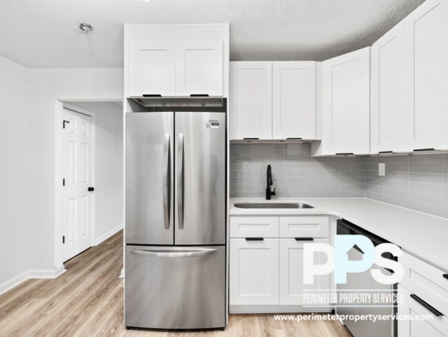 Photo - 2133 Thompson Ave SE