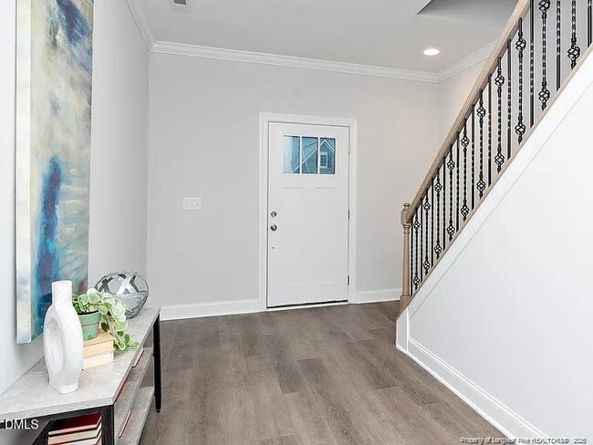 1425 Queen Trigger Dr