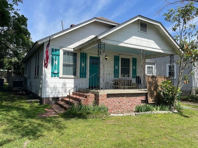 Photo - Charming Park Circle Ranch