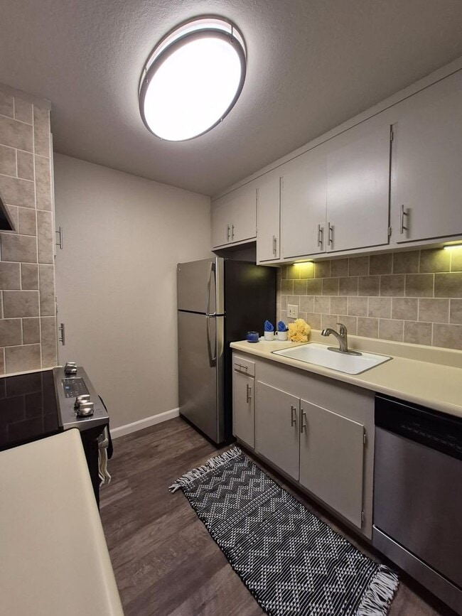 Photo - 1711 N Street, Sacramento